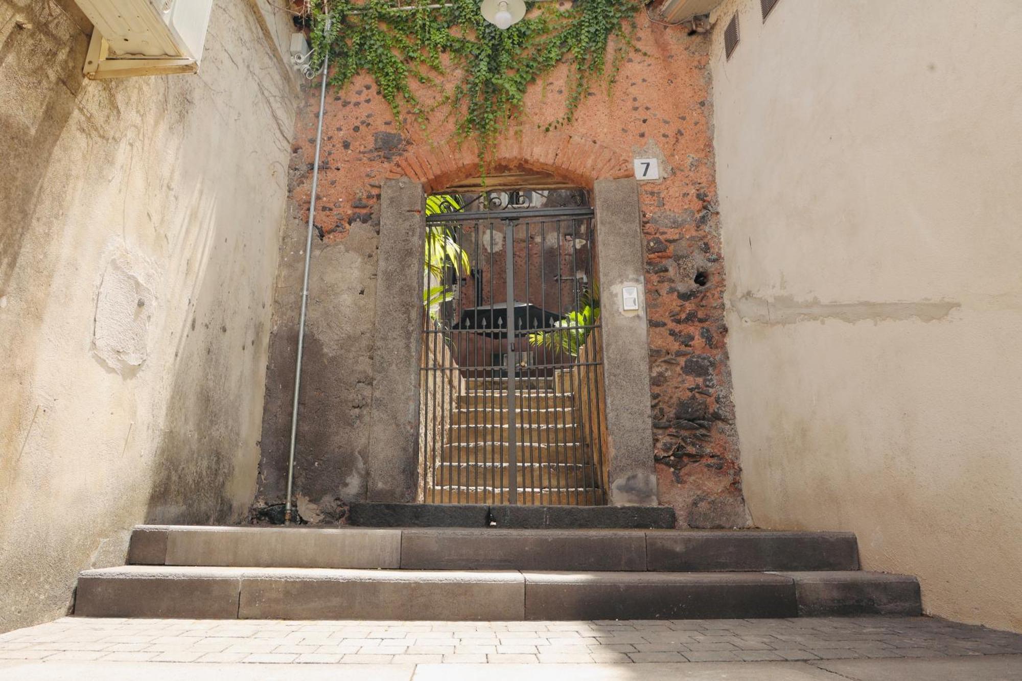 Fuochisti House Apartment Catania Exterior photo